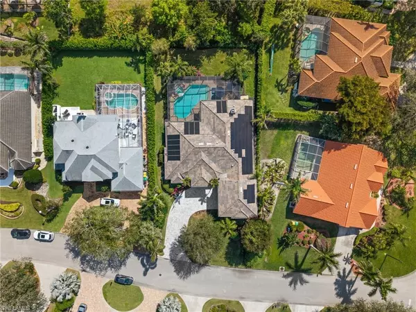 Naples, FL 34109,1904 Fairfax CIR