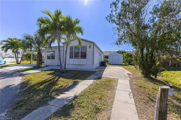 Fort Myers, FL 33908,11791 Ariana DR #25