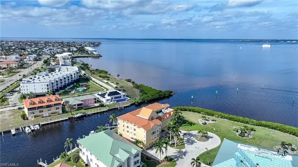 Punta Gorda, FL 33950,115 Breakers CT #111