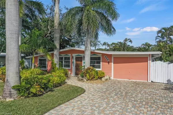 127 3rd ST, Bonita Springs, FL 34134