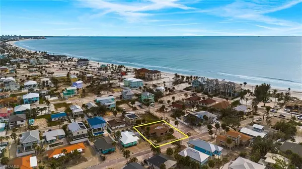 Fort Myers Beach, FL 33931,136 Madison CT