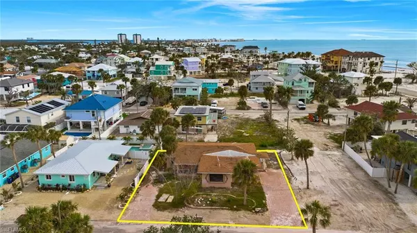 Fort Myers Beach, FL 33931,136 Madison CT