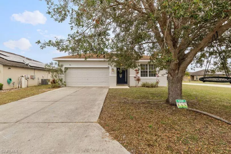 Lehigh Acres, FL 33974,300 Shadow Lakes DR