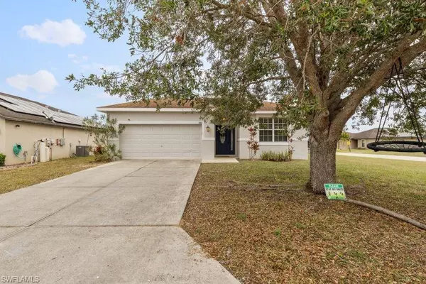 300 Shadow Lakes DR, Lehigh Acres, FL 33974