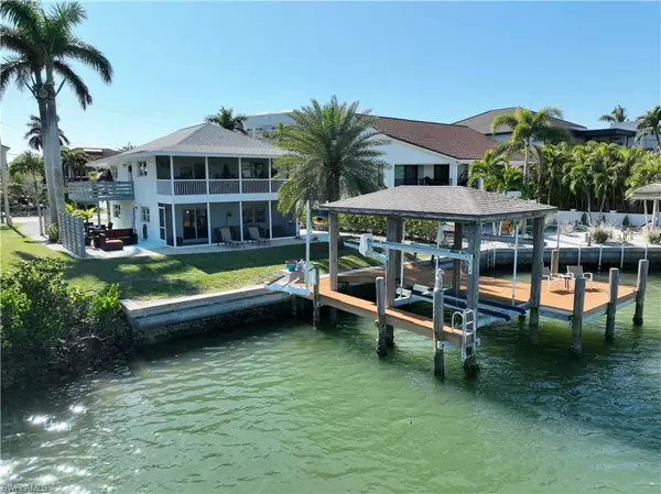 Naples, FL 34113,31 Pelican ST W