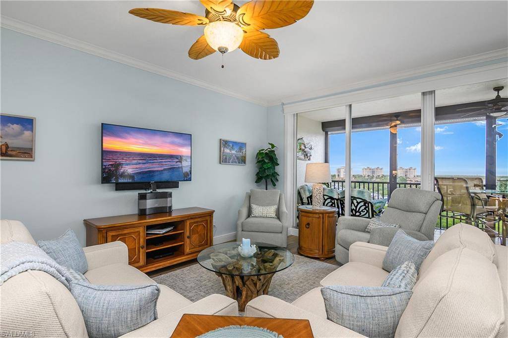 Naples, FL 34110,430 Cove Tower DR #803