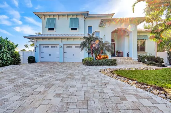 Naples, FL 34112,2654 Shoreview DR