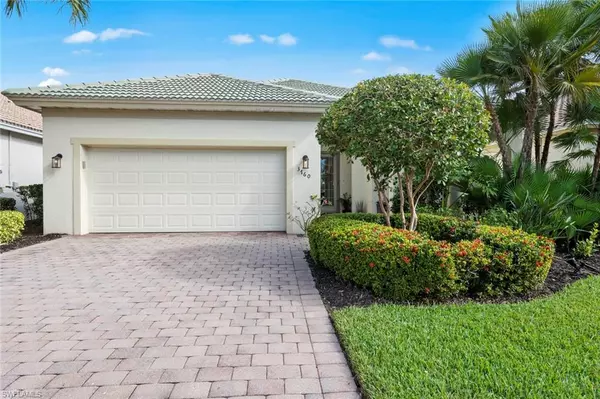 3760 Lakeview Isle CT, Fort Myers, FL 33905