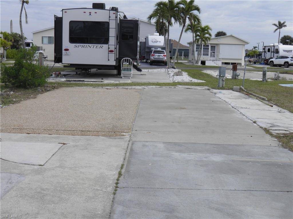 19681 Summerlin RD, Fort Myers, FL 33908