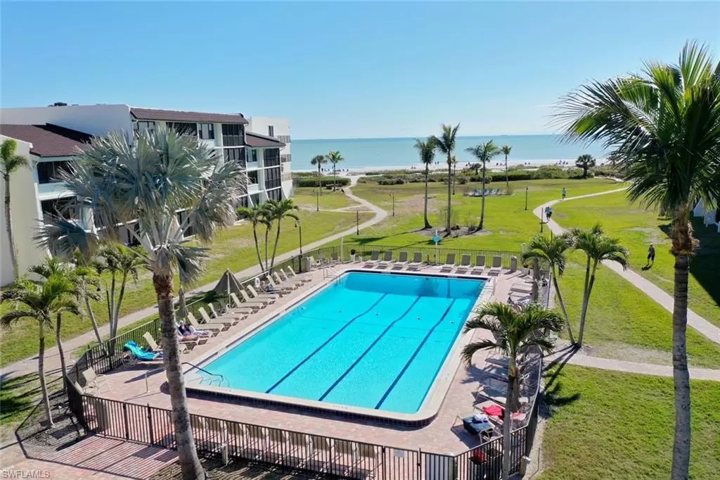 Sanibel, FL 33957,979 E Gulf DR #184