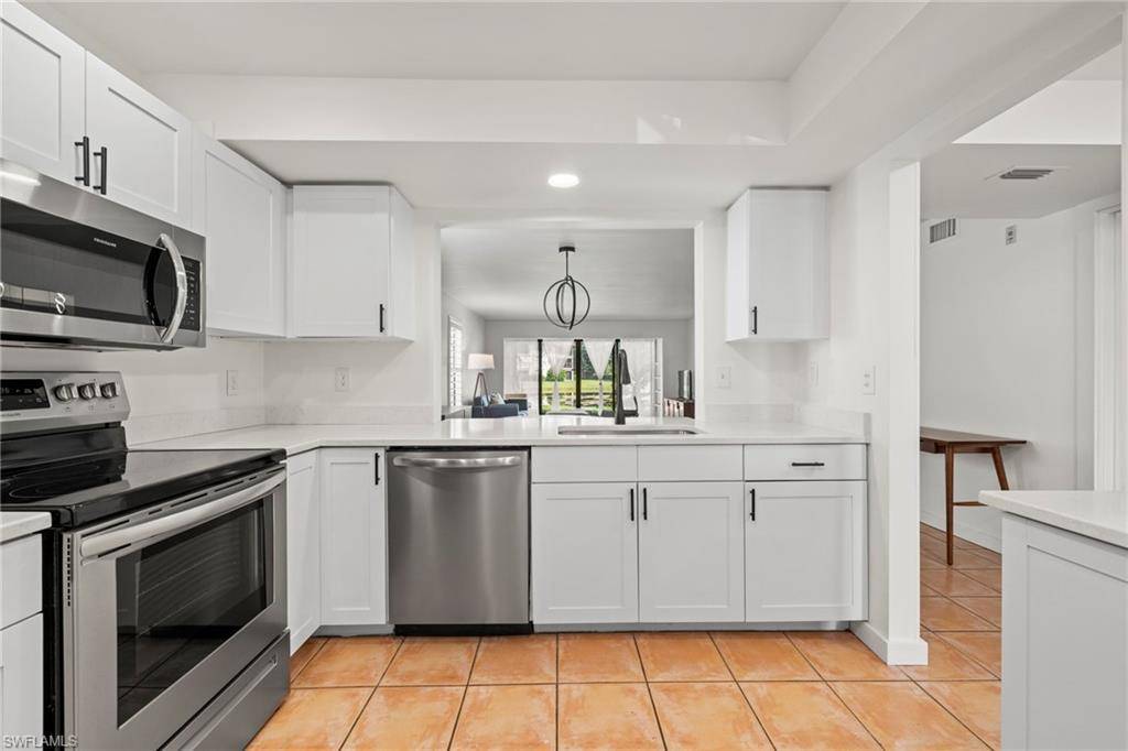 Naples, FL 34105,400 Misty Pines CIR #101
