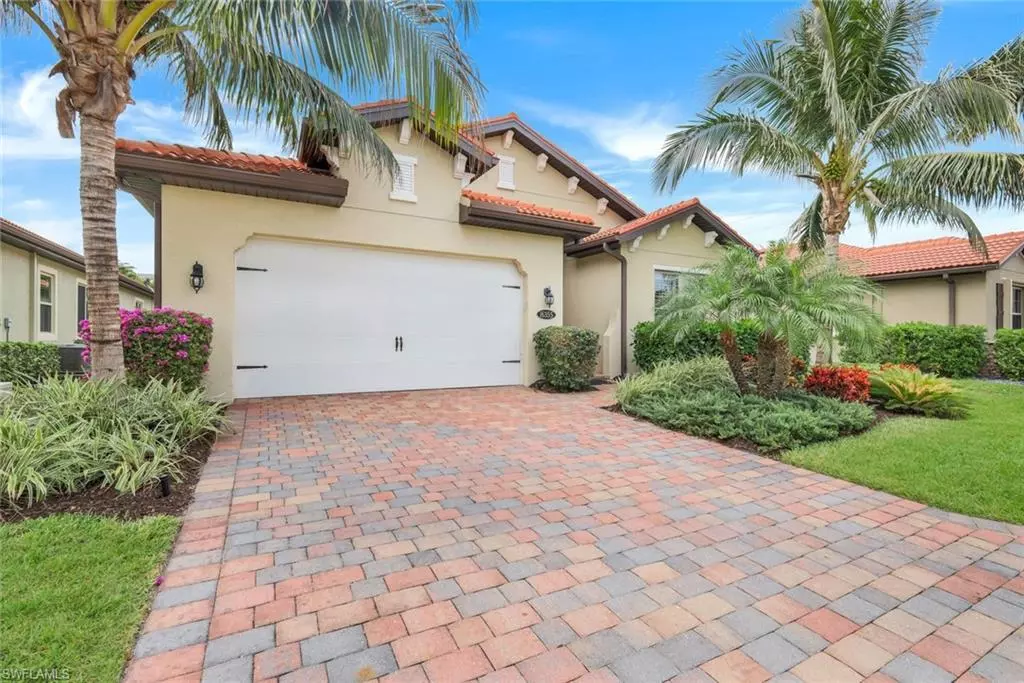 Naples, FL 34110,16355 Barclay CT