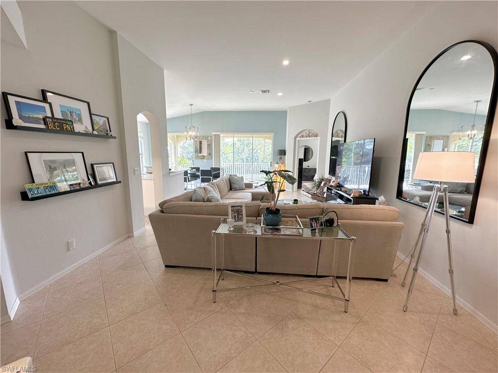 Estero, FL 33928,23007 Lone Oak DR