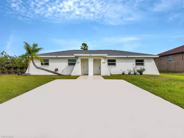 733/735 Gilbert AVE S, Lehigh Acres, FL 33973