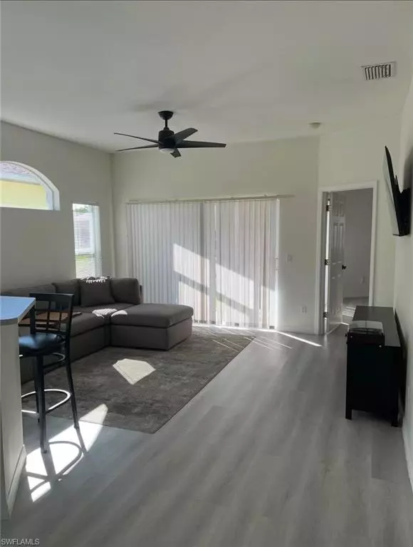 Estero, FL 33928,10720 Maui CIR