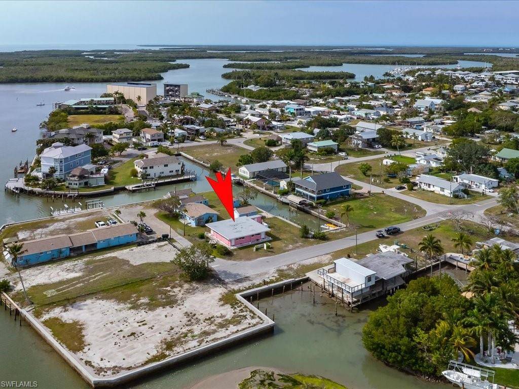 Goodland, FL 34140,107 East AVE