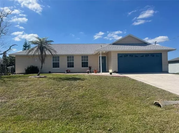 514 NE 7th PL, Cape Coral, FL 33909