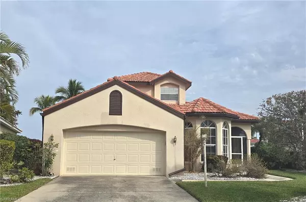 9930 Las Casas DR, Fort Myers, FL 33919