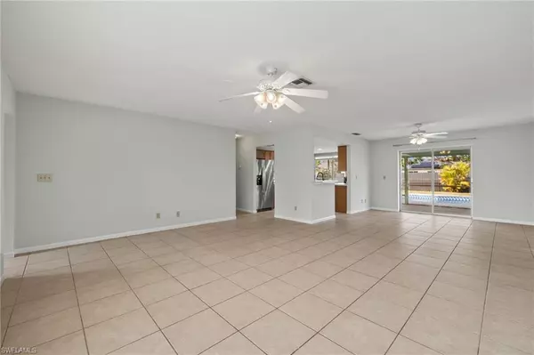 Cape Coral, FL 33904,703 SE 33rd ST