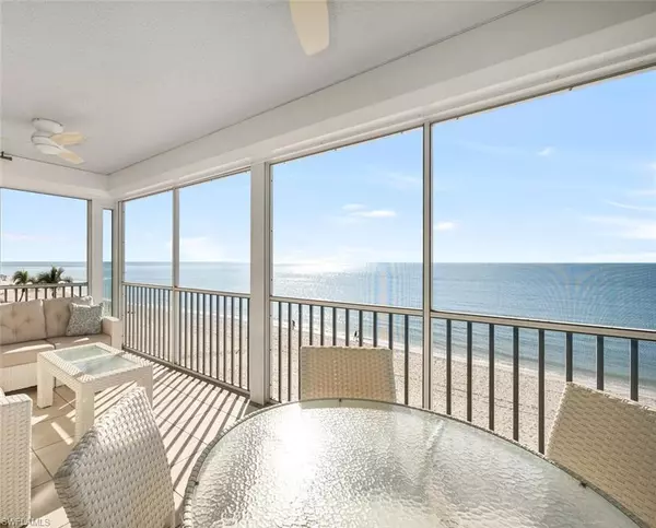 Naples, FL 34108,9811 Gulf Shore DR #301