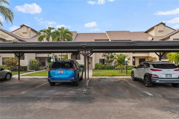 8534 Charter Club CIR #3, Fort Myers, FL 33919