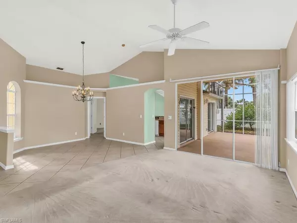 Naples, FL 34110,1033 Silverstrand DR