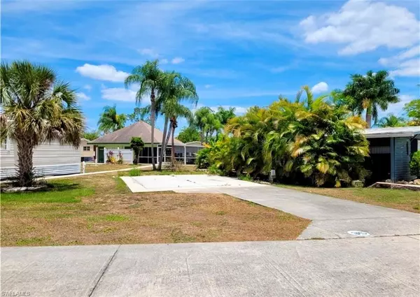 10932 Least Tern CIR, Estero, FL 33928