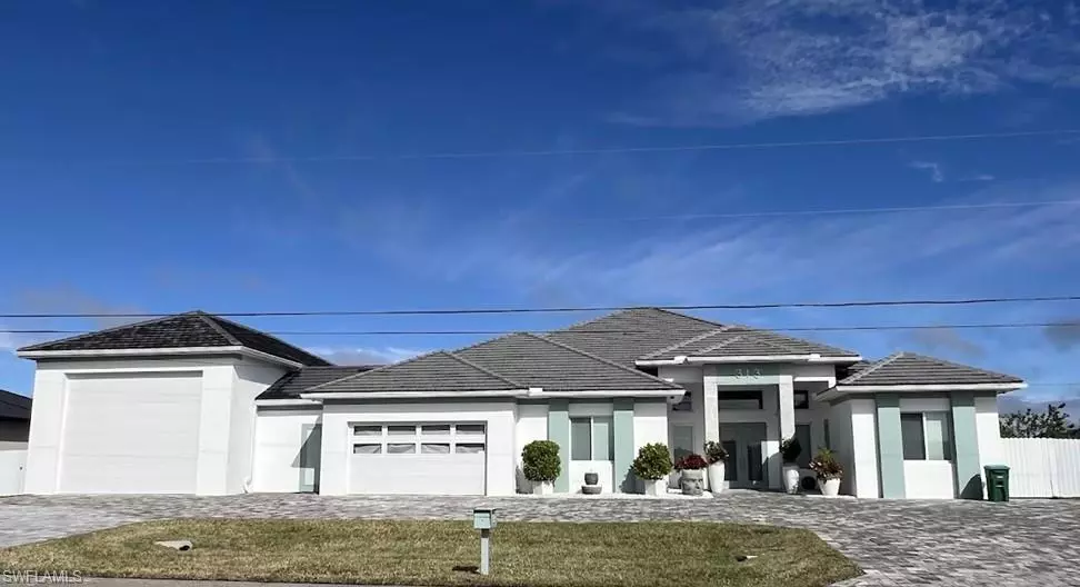 Cape Coral, FL 33991,313 SW 21st ST