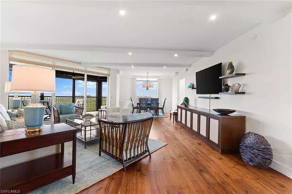 Naples, FL 34108,7225 Pelican Bay BLVD #705