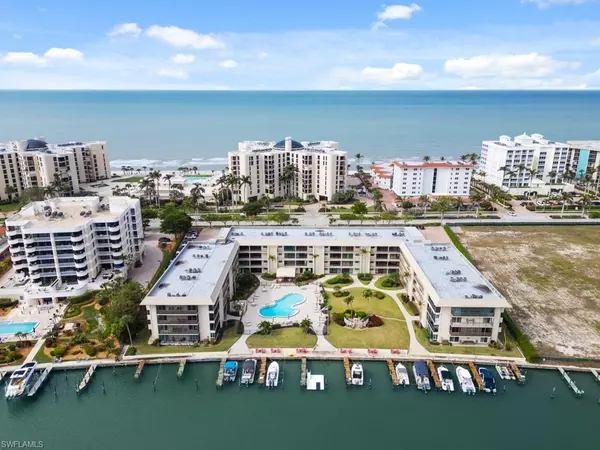 Naples, FL 34103,3200 Gulf Shore BLVD N #407