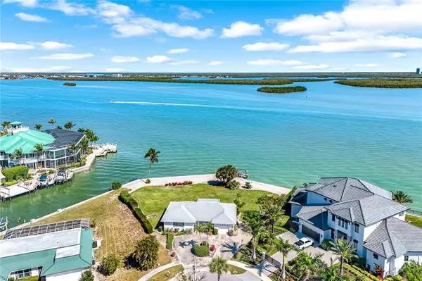 Marco Island, FL 34145,980 Iris CT