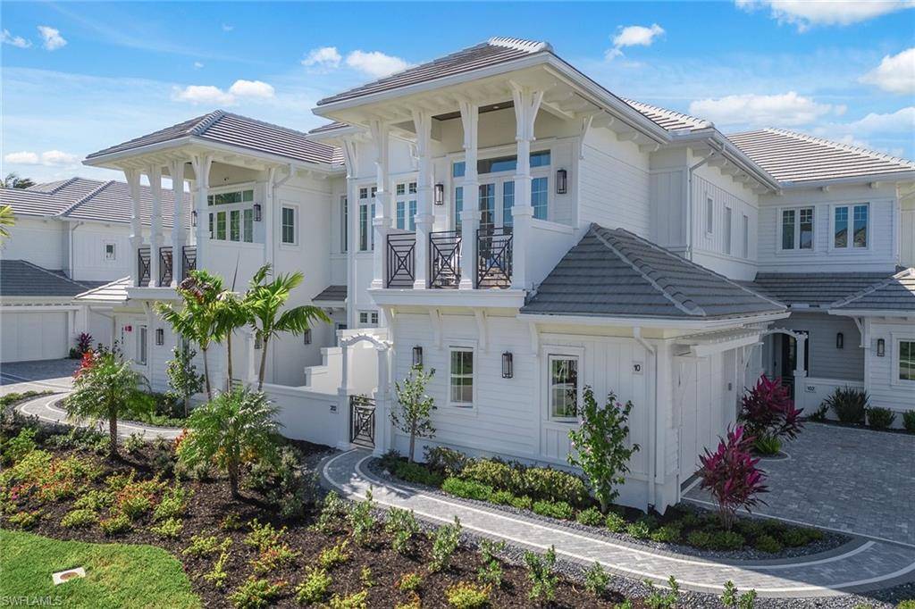 3285 Dorado LN #202, Naples, FL 34114