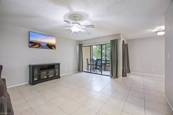 Naples, FL 34112,3635 Boca Ciega DR #207