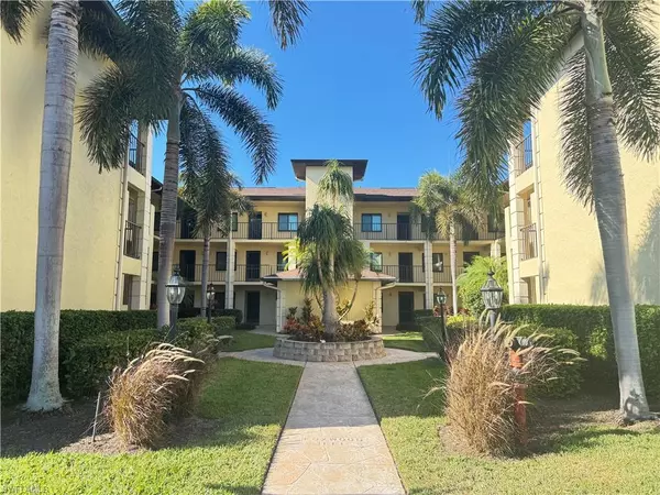 228 Fox Glen DR #3310, Naples, FL 34104