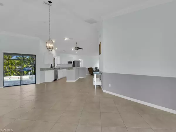 Cape Coral, FL 33991,1011 SW 4th AVE