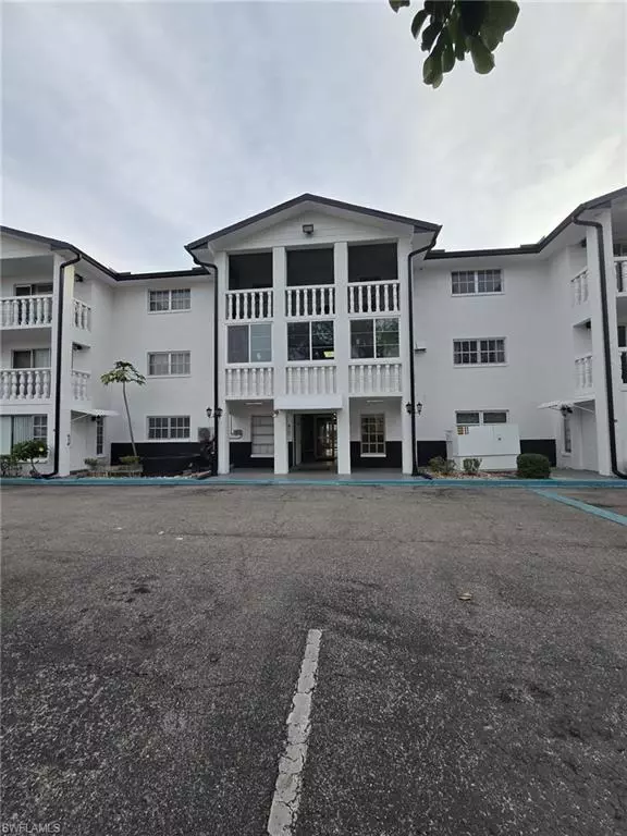 Fort Myers, FL 33901,3704 Broadway AVE #112