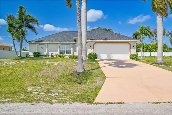 1214 NE 14th PL, Cape Coral, FL 33909