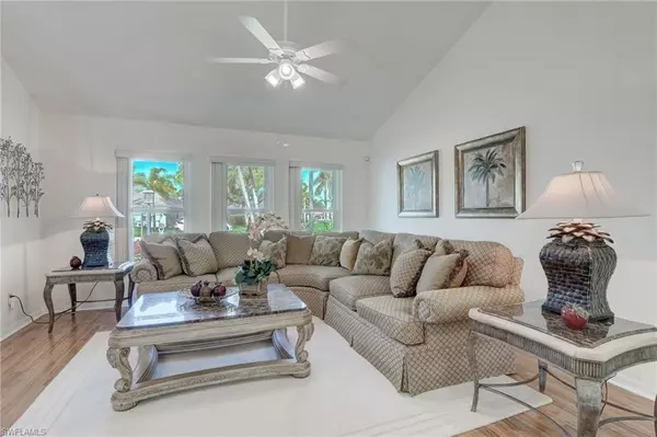 Naples, FL 34112,112 Bordeaux CIR