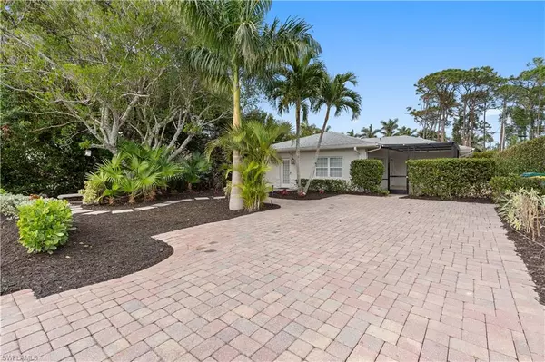 47 7th ST, Bonita Springs, FL 34134