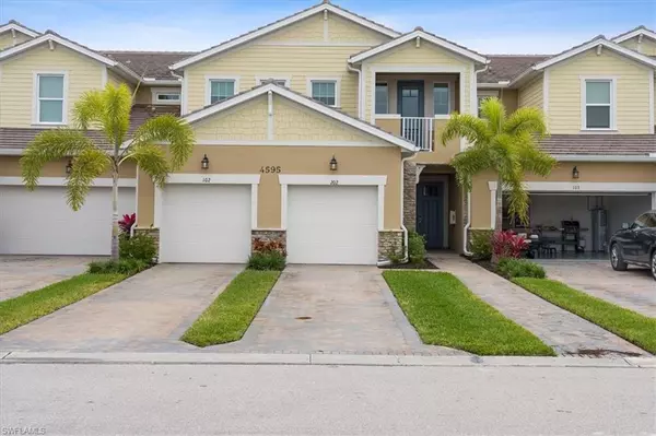 Naples, FL 34112,4595 Arboretum CIR #202