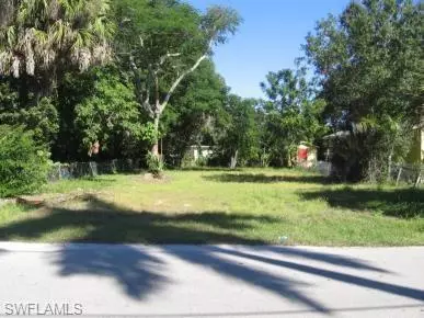 3749 Washington AVE, Fort Myers, FL 33916