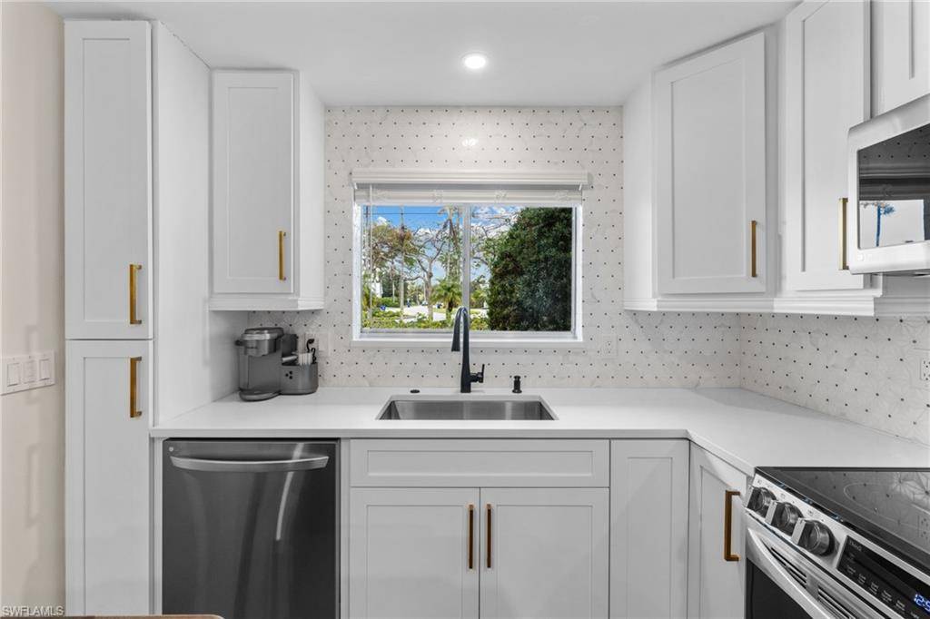 Naples, FL 34102,1686 Blue Point AVE #B1