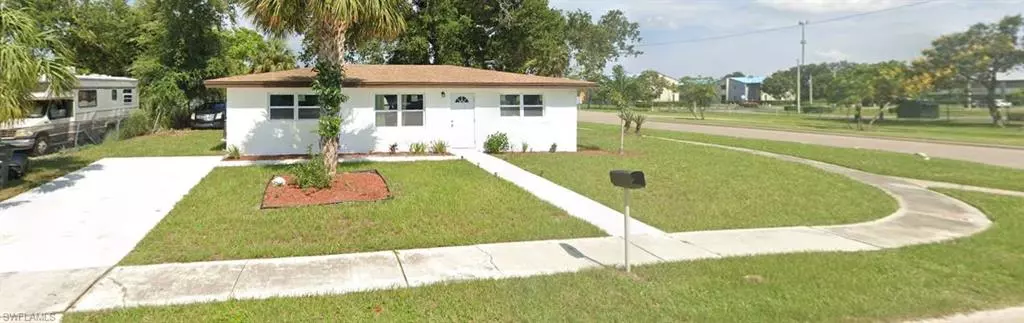 1777 Ebenezer CT, Fort Myers, FL 33916