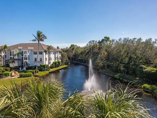 Naples, FL 34108,830 Sailaway LN #201