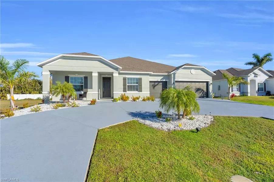 2833 Gleason PKWY, Cape Coral, FL 33914