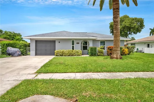 Naples, FL 34105,3571 Santiago WAY