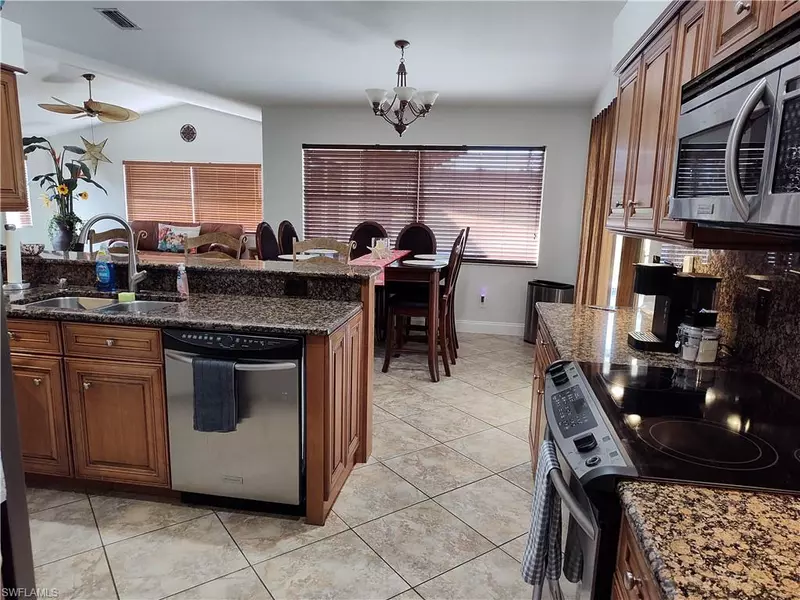 6305 Emerald Pines CIR, Fort Myers, FL 33966