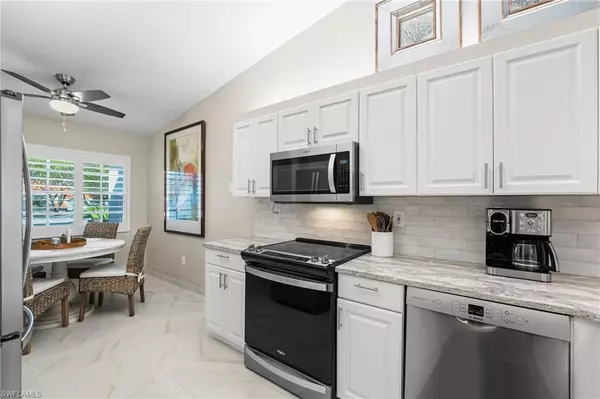 Naples, FL 34109,7564 Silver Trumpet LN #202