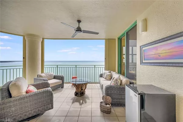 Marco Island, FL 34145,980 Cape Marco DR #902