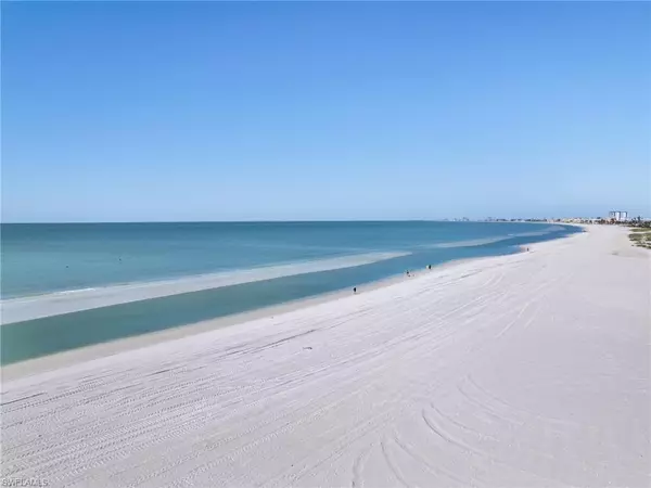 Fort Myers Beach, FL 33931,140 Curlew ST